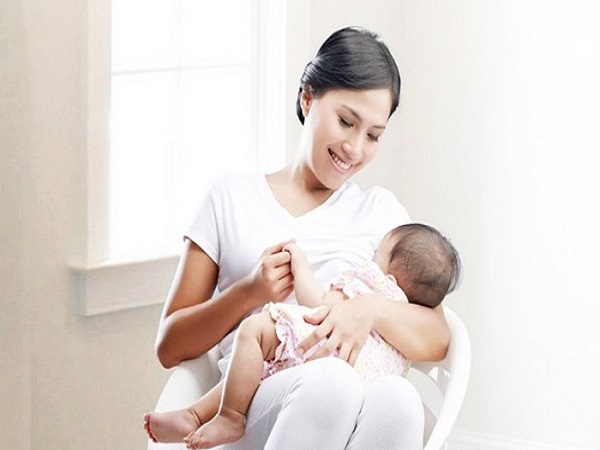 Mơ thấy bế em bé có điềm báo gì và đánh con gì?