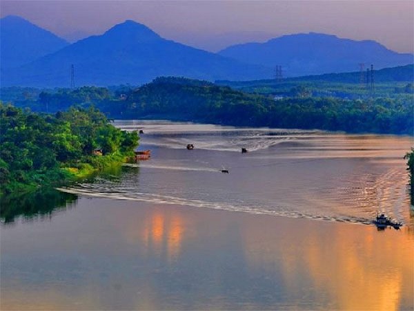 Nằm mơ thấy nước sông có điềm báo gì và đánh số nào?