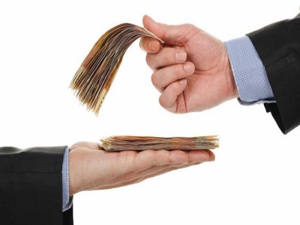 Nằm mơ thấy người ta trả tiền có điềm báo gì? đánh số gì?