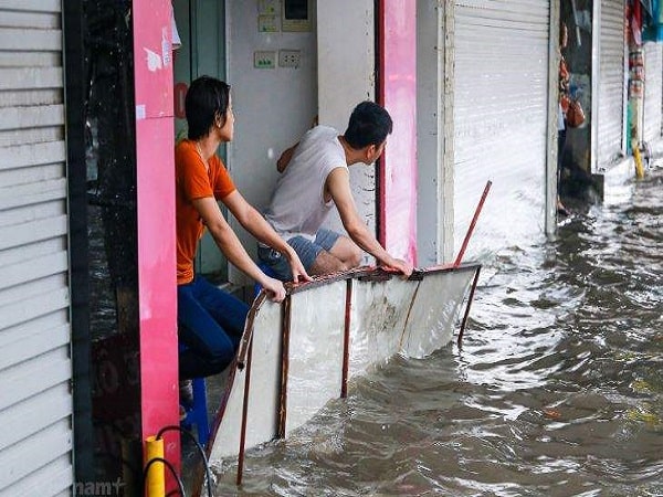 Mơ thấy nước tràn vào nhà có điềm báo và lô tô số nào?
