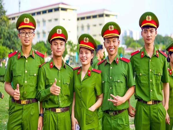 Giải mã giấc mơ thấy công an