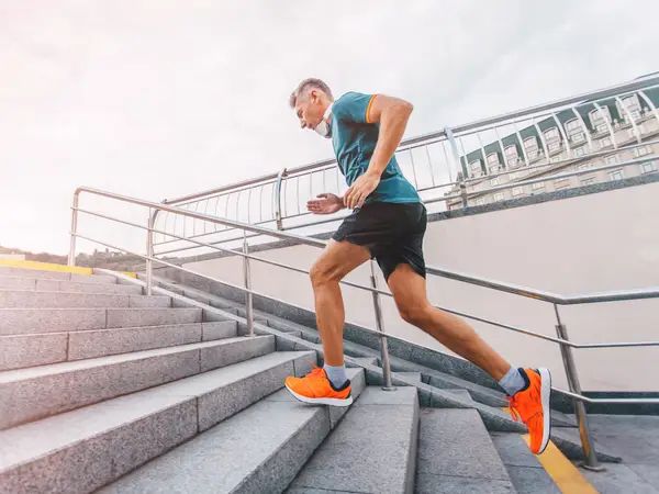 Giải đáp ý nghĩa giấc mơ thấy chạy bộ dự báo tốt hay xấu sắp tới?