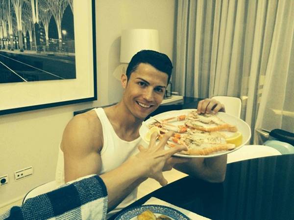 Chế độ ăn của Cristiano Ronaldo có gì đáng chú ý?