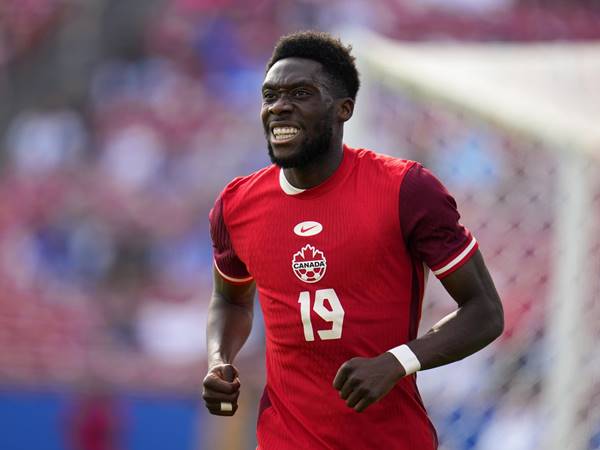 Chuyển nhượng MU 25/10: MU tham vọng chiêu mộ Alphonso Davies