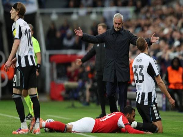 Tin bóng đá: HLV Mourinho tiếc nuối sau trận thua trước Juventus