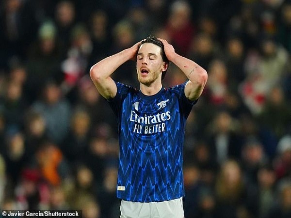 Rice kêu gọi bình tĩnh: Khi cuộc đua vô địch là “tàu lượn cảm xúc”